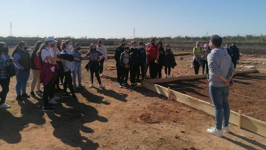 Nules acerca la villa romana de Benicató al alumnado de la provincia