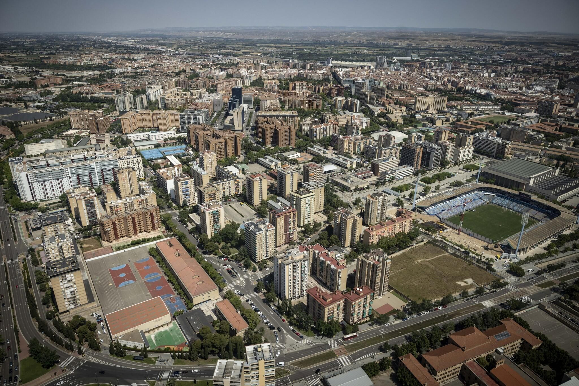 Así se ve Zaragoza desde el helicóptero de la Unidad Aérea de la Policía