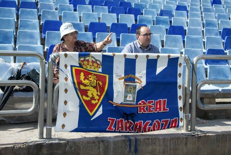 Fotogalería del partido del Real Zaragoza B y el L’Hospitalet en la Romareda