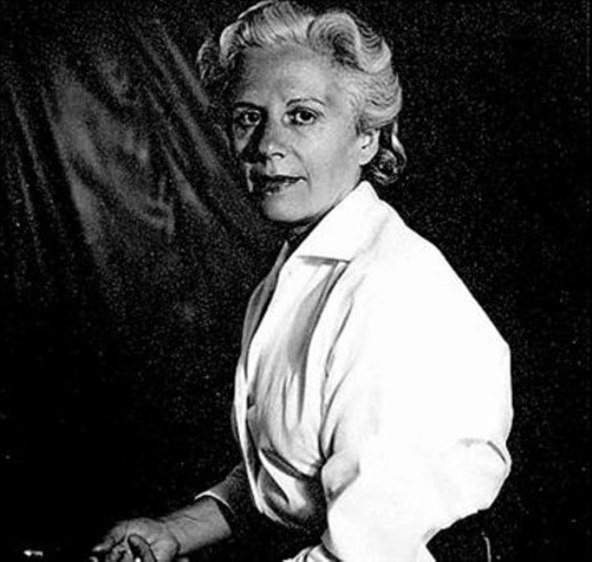 MERCÈ RODOREDA «Novela un tanto confusa y de escaso interés. Aunque hay muchos adulterios y un conato de semi incesto, no contiene descripciones inmorales» ('Mirall trencat', 1974)