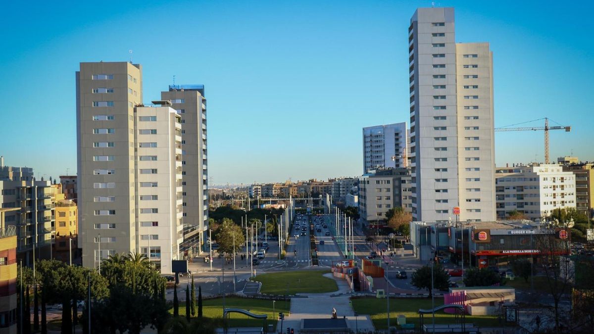 Entrada de Torrent por avenida Juan Carlos I