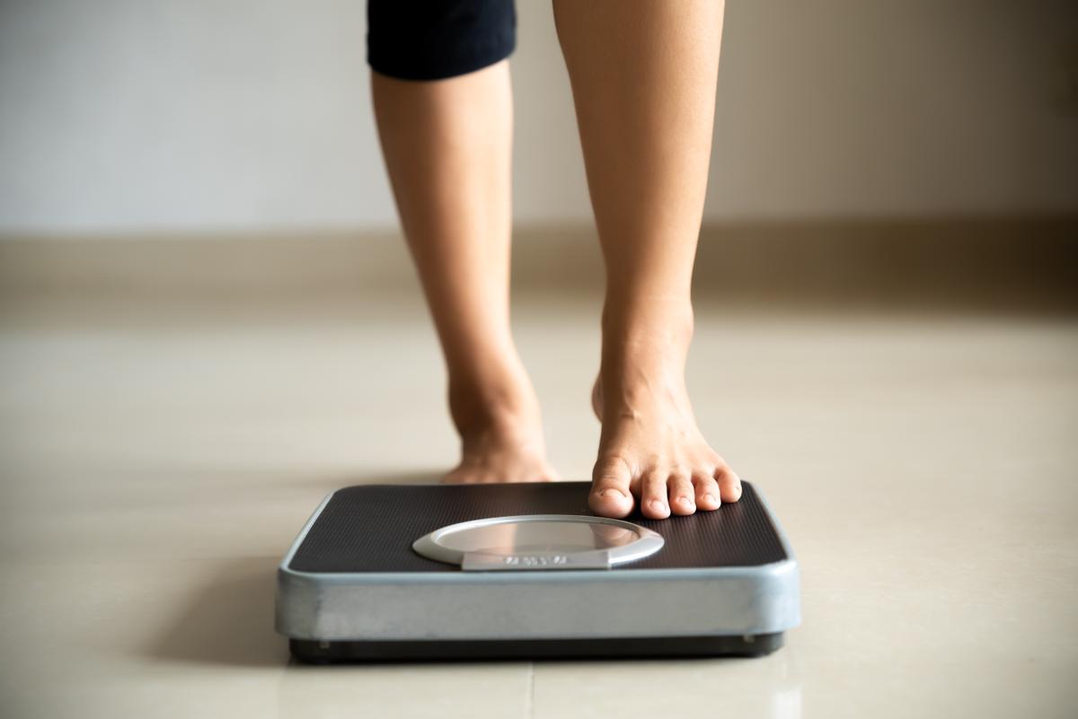 La anorexia nerviosa se caracteriza porque las personas quieren tener un peso lo más bajo posible.