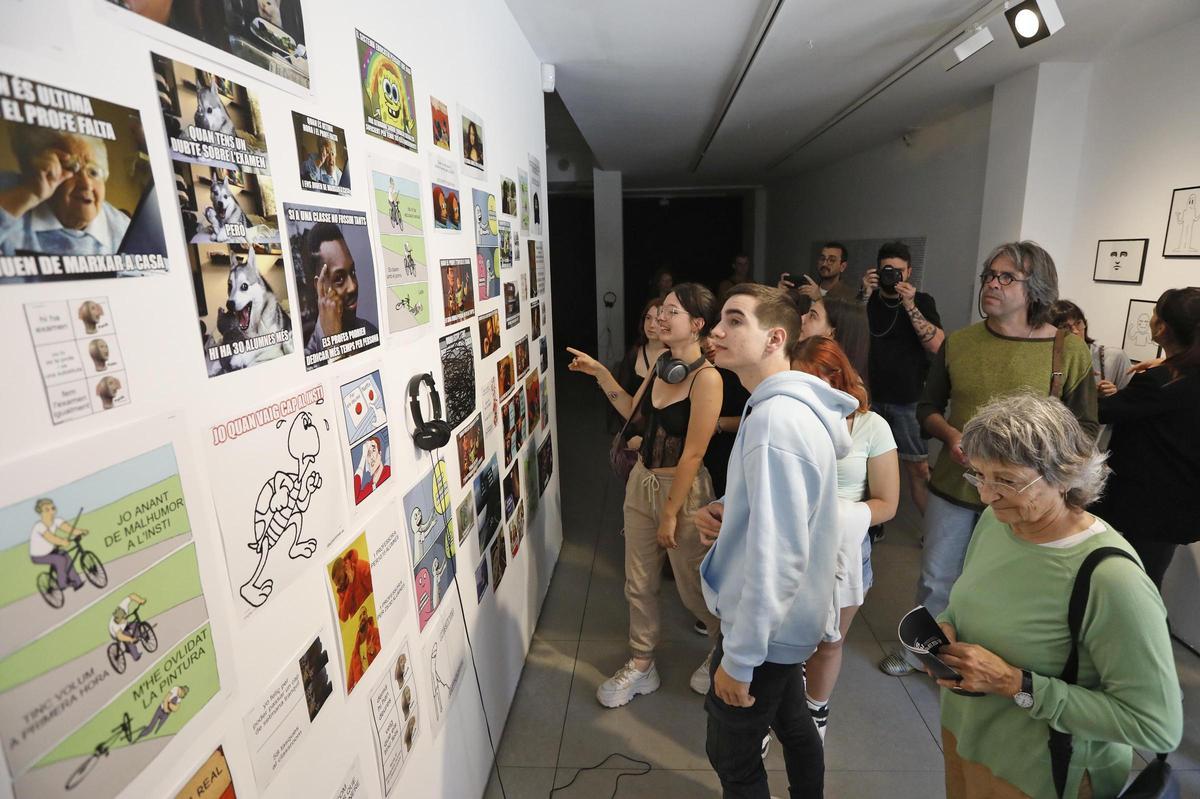 Un dels panells que es pot veure a l'exposició "On es recolzen les imatges?.