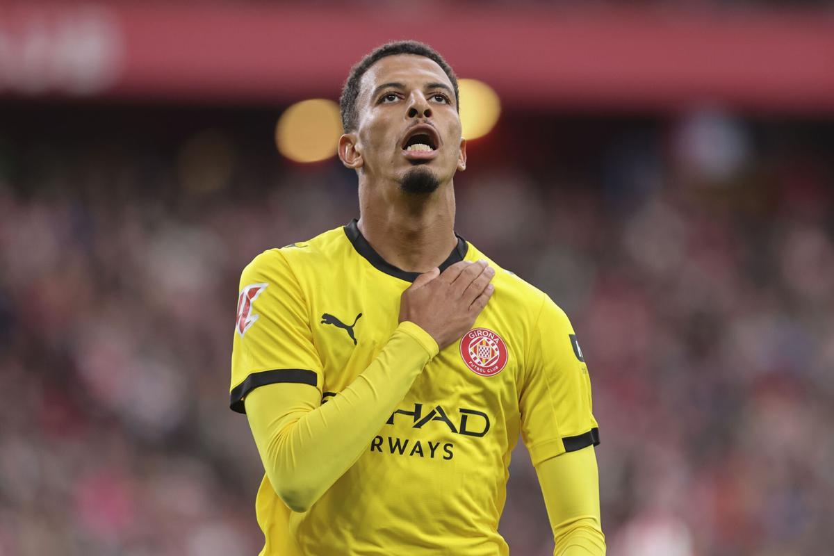 BILBAO, 09/23/2025.- Girona's Moroccan midfielder Azzedine Ounahi celebrates after scoring the first goal of the match during the matchday 6 of LaLiga EA Sports between Athletic Club and Girona, this Tuesday at the San Mamés stadium in Bilbao.-EFE/ Luis Tejido. athletic bilbao. Girona. spanish league 2025/2026 athletic bilbao. Girona. 06. action. san mames