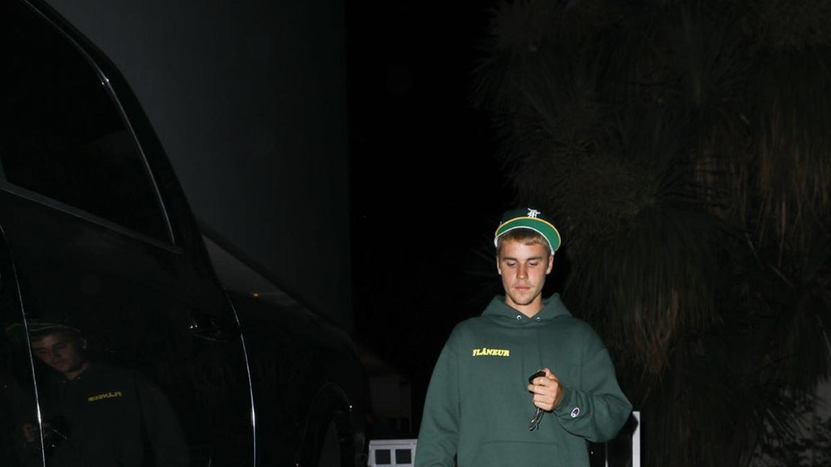 Justin Bieber atropella a un fotógrafo al salir de misa