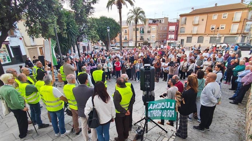 La plataforma sanitaria de Lucena vuelve a protestar y mantiene su reivindicación de un hospital