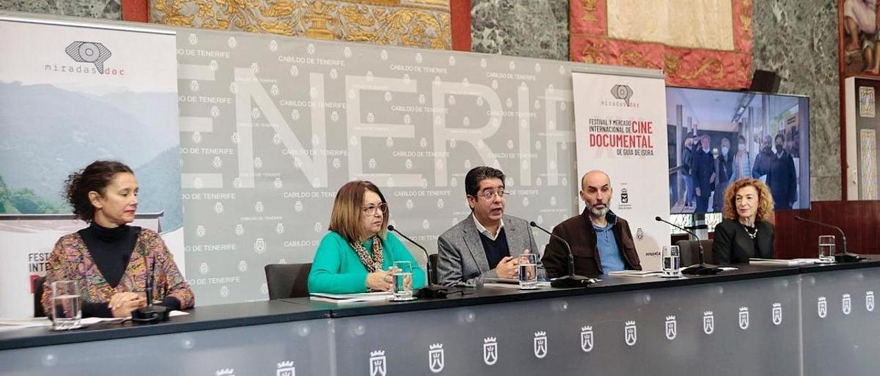 Imagen de la presentación del certamen en el Salón Noble del Cabildo.