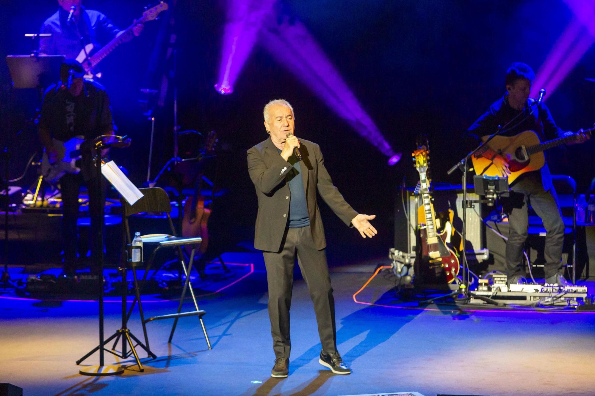 Concierto de Víctor Manuel en el auditorio de Oviedo