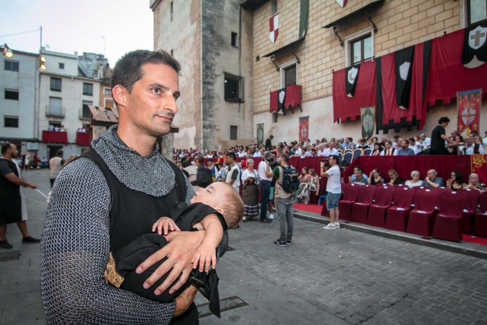 Desfile de la Entrada de las fiestas de Moros y Cristianos de Cocentaina