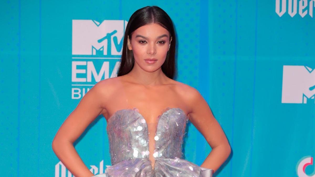 Hailee Steinfeld en los MTV EMAs