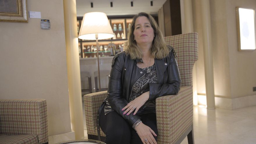 &quot;El capitalismo salvaje se está poniendo cada más refinado y cruel&quot;, dice la escritora Agustina Bazterrica
