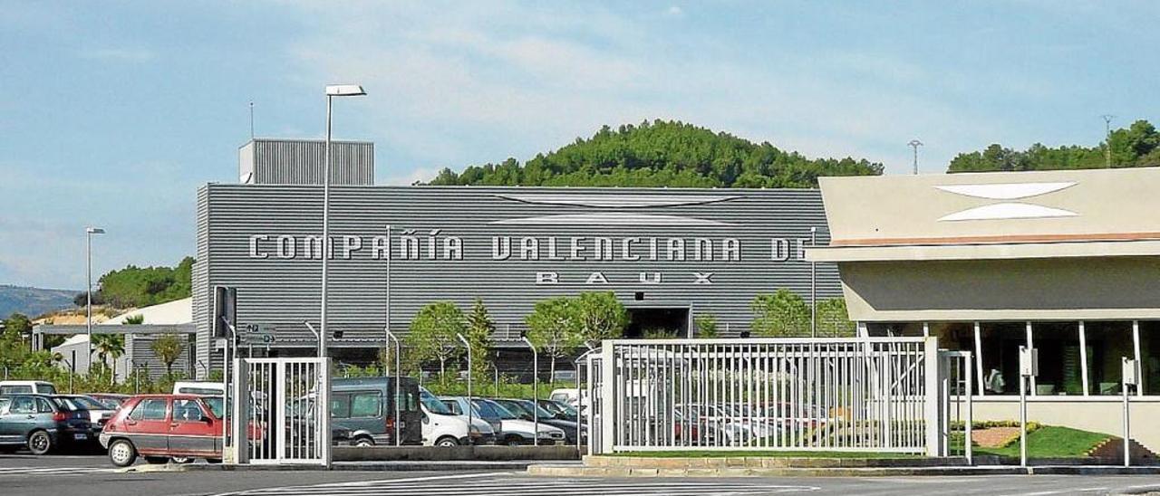 Valenciana de Aluminio Baux pide a la banca 39 millones de euros e hipoteca su fábrica