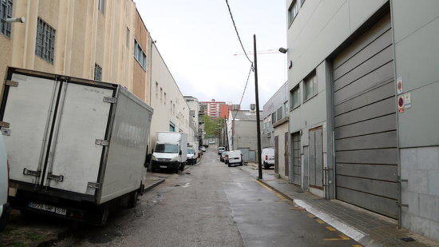 Locals d&#039;una zona industrial catalana.