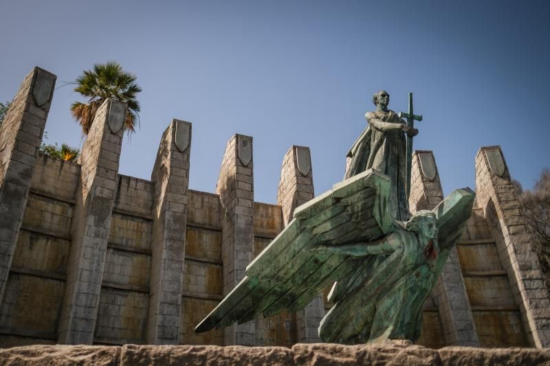Monumentos franquistas en Santa Cruz de Tenerife