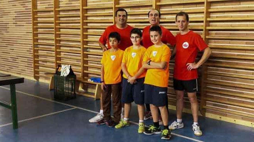 El equipo zamorano, con sus entrenadores.