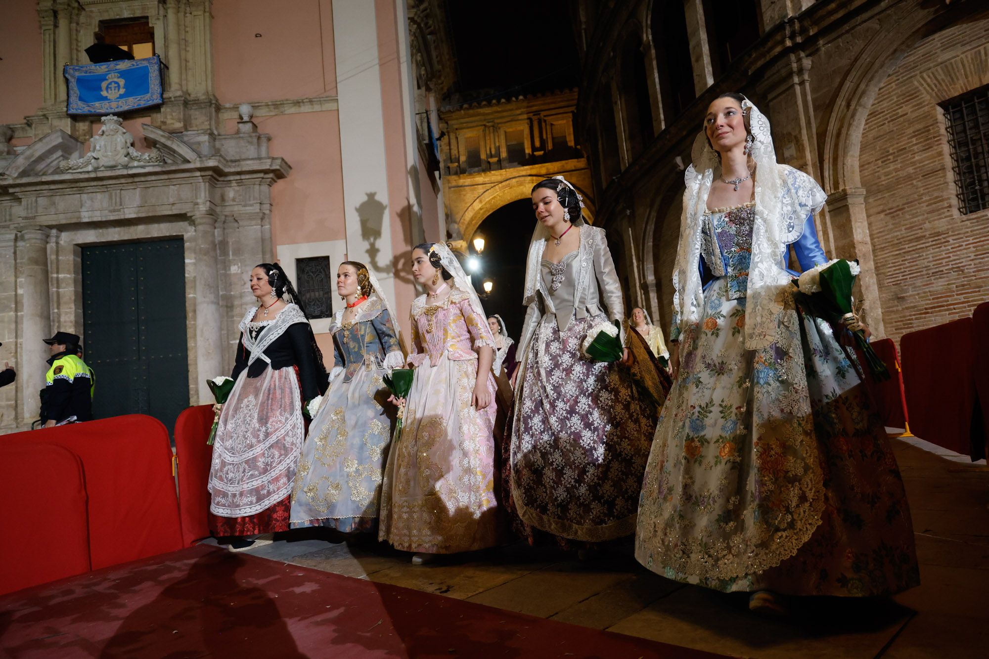Todas las fotos de la Ofrenda del 17 de marzo por la calle de la Paz de 19:00 a 20:00 horas