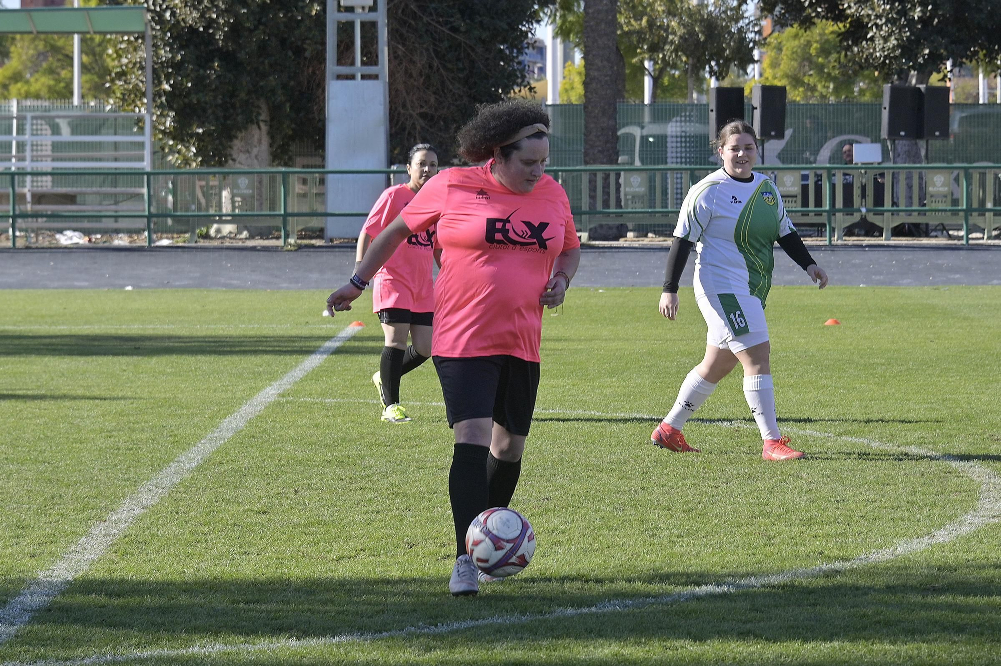 Partido de futbol benefico populares informadores