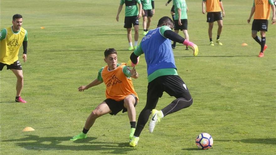 Borja Estepa y Rafa Castillo entrenan con el primer equipo