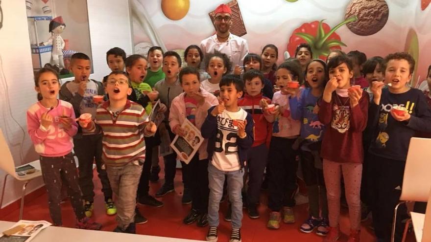 Los estudiantes de El Garbanzal aprenden a hacer helados