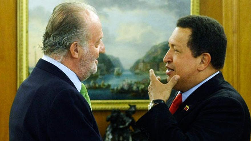 El Rey Don Juan Carlos recibe a Hugo Chávez