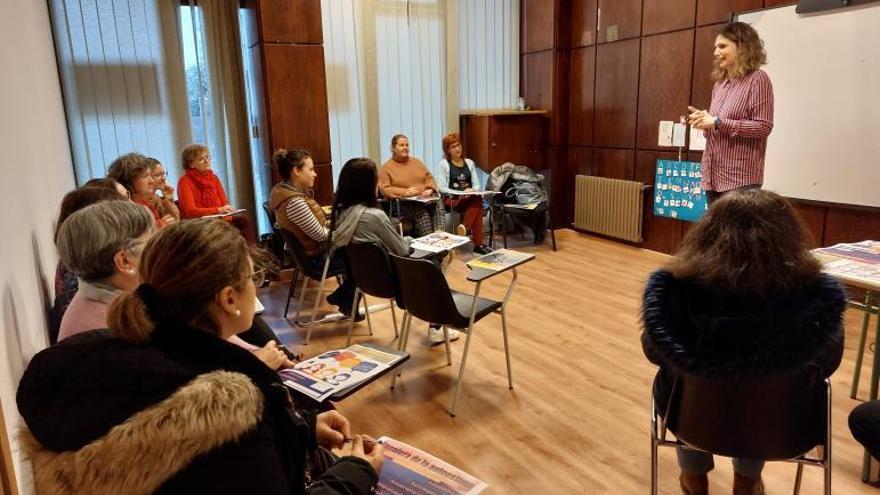Comienza el taller de autoestima para mujeres en Bueu con 20 participantes