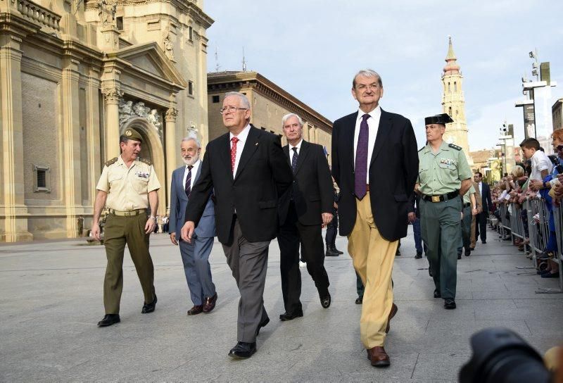 Retreta militar y homenaje a los caídos por España