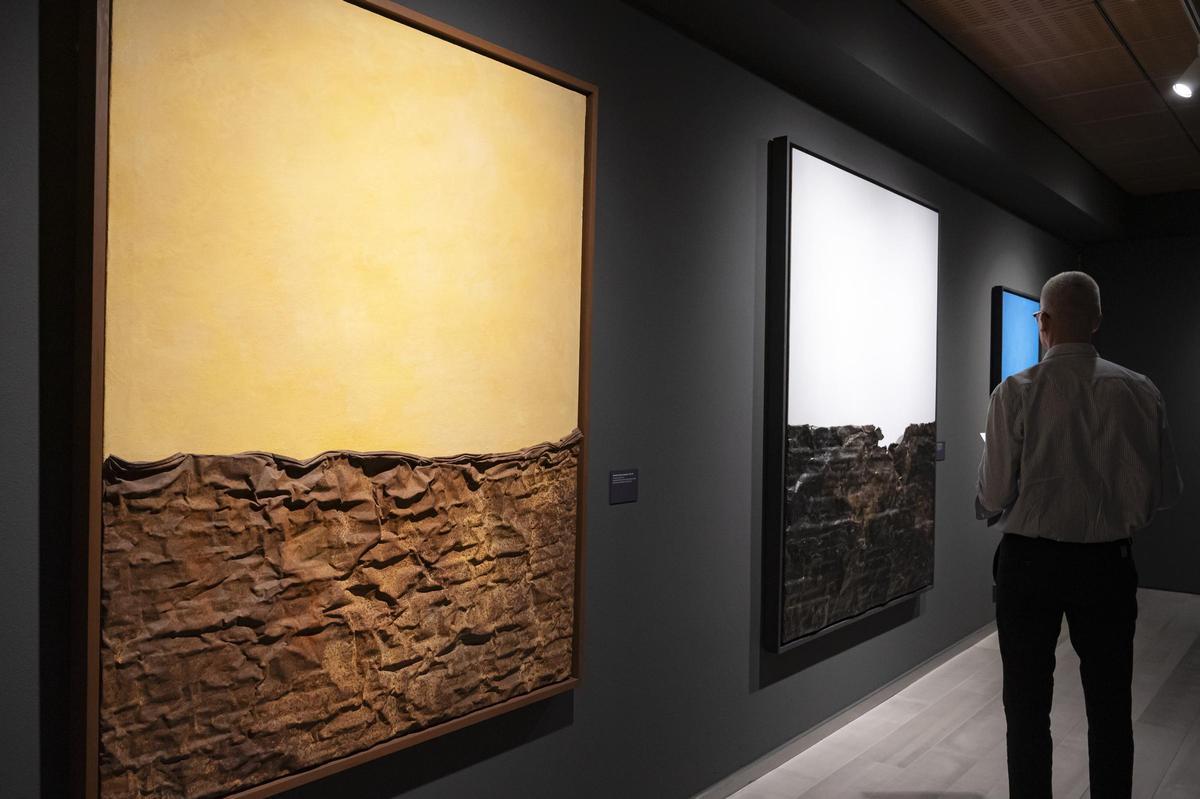 Vista de la exposición "La armonía secreta del pensamiento" de Gustavo Torner.