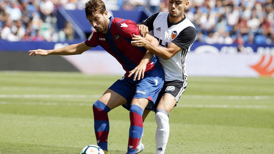 Campaña, durante el partido ante el Valencia CF.