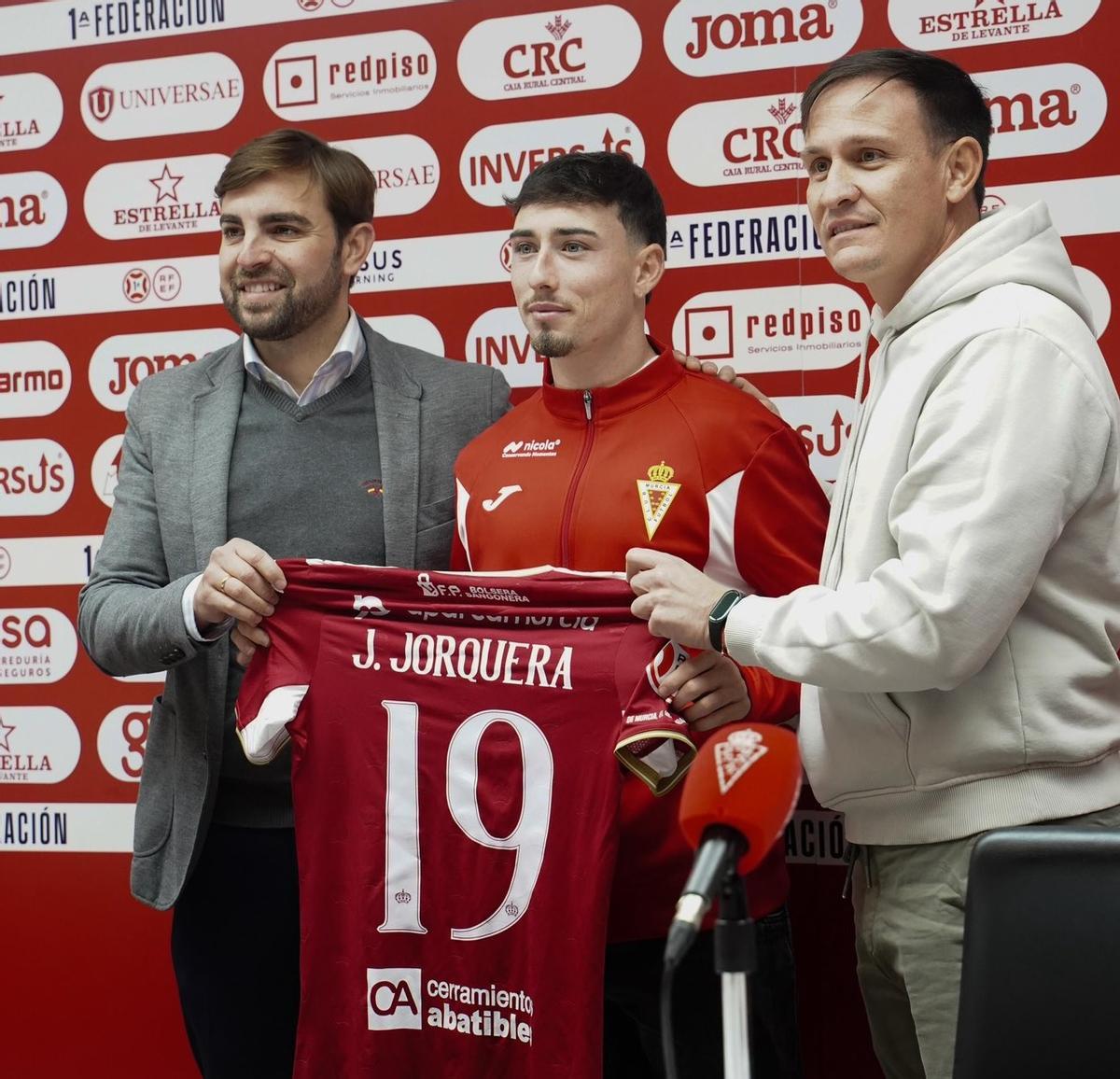 Joel Jorquera lucirá el dorsal 19 con el Real Murcia.