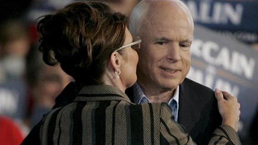 McCain aventaja por cuatro puntos a Obama tras las convenciones