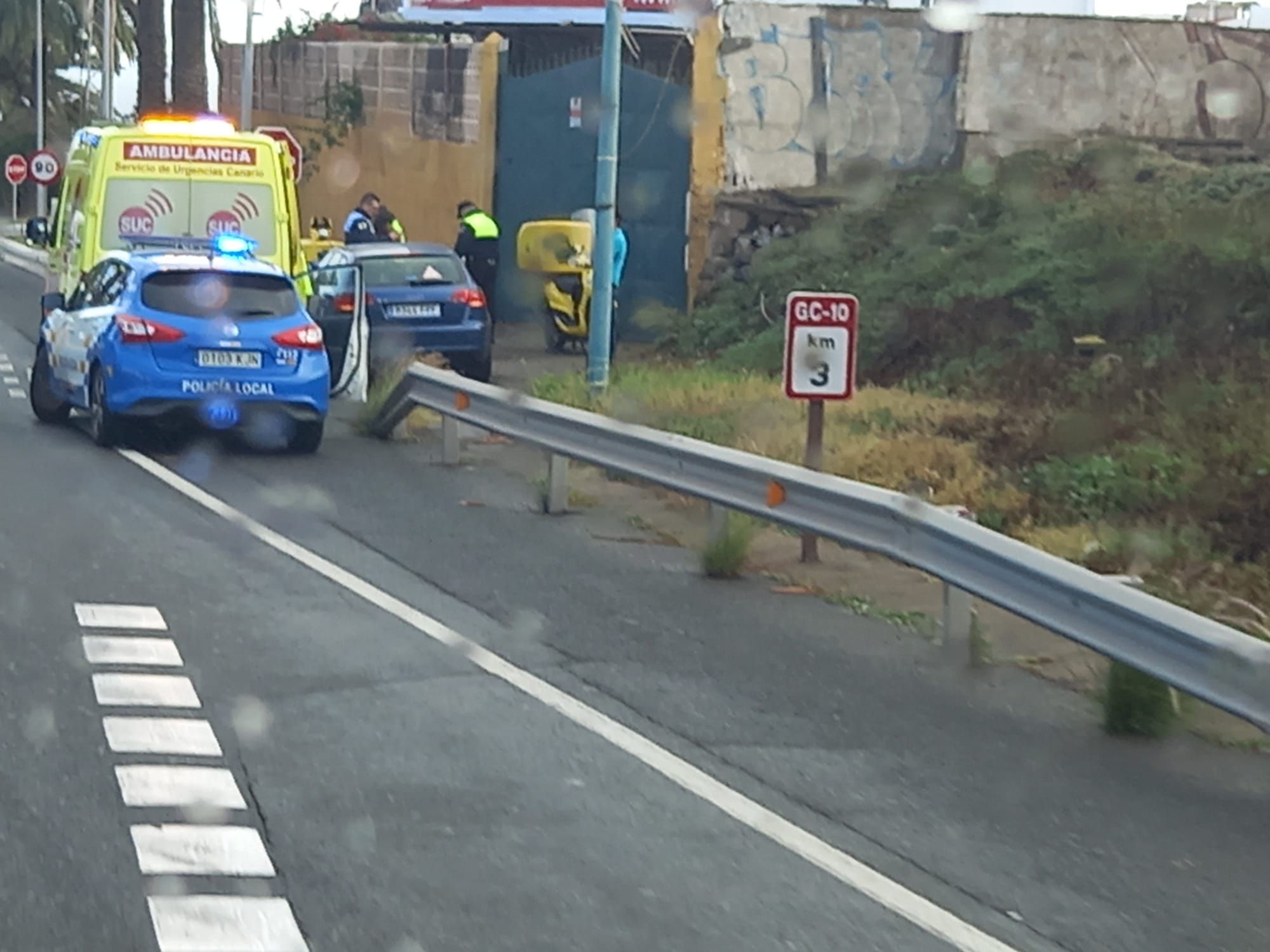 Colisión entre un coche y una moto en Telde (02/12/22)