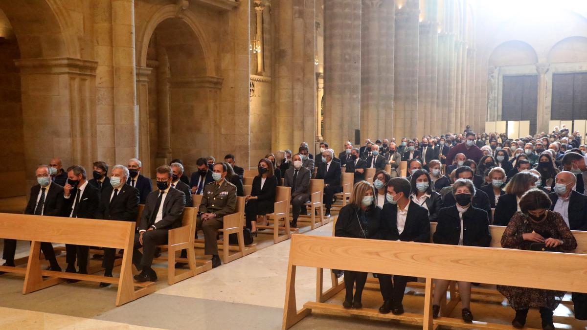 Un momento del funeral celebrado en la catedral de Santiago