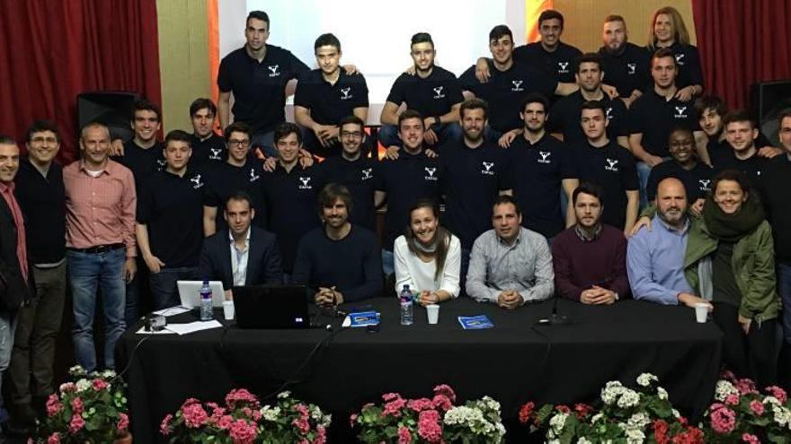 Foto de familia de los participantes y ponentes en las Jornadas del TAFAD.