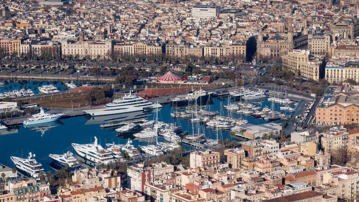 Vista aérea de parte del Port Vell de Barcelona