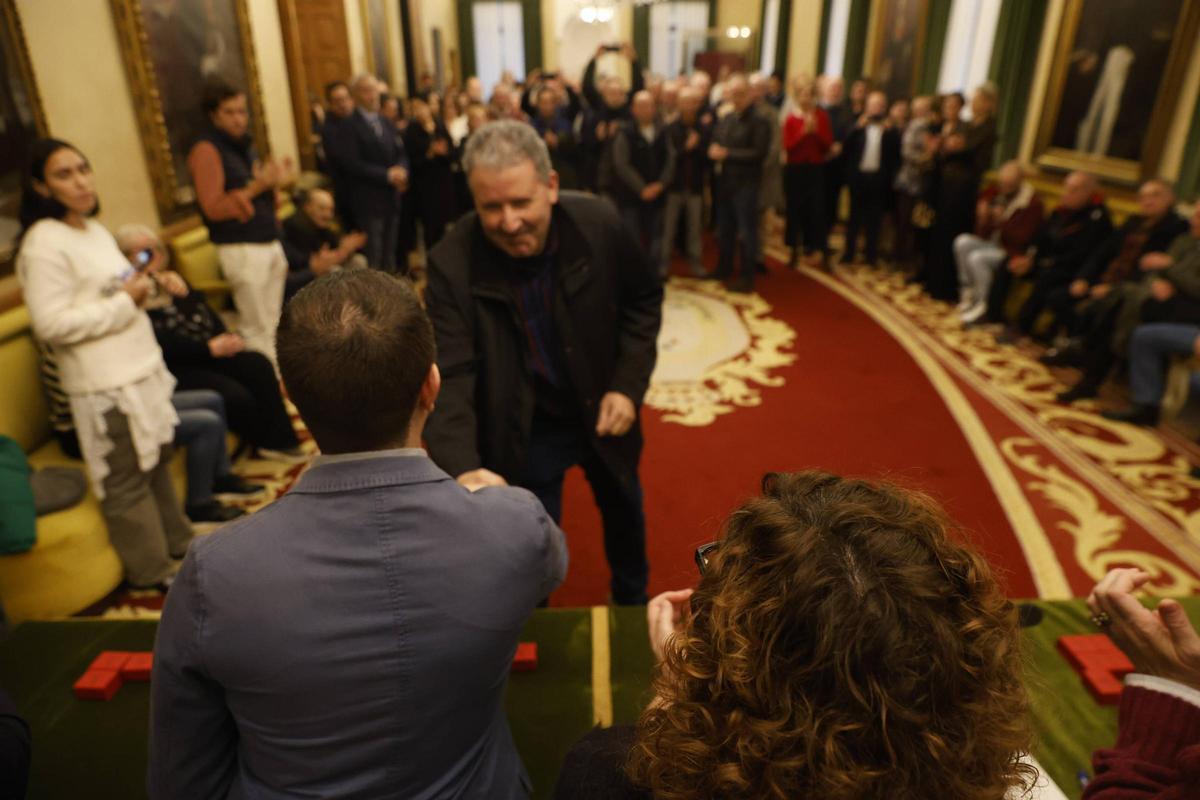 Así fue la emotiva despedida a los trabajadores jubilados del Ayuntamiento de Gijón (en imágenes)