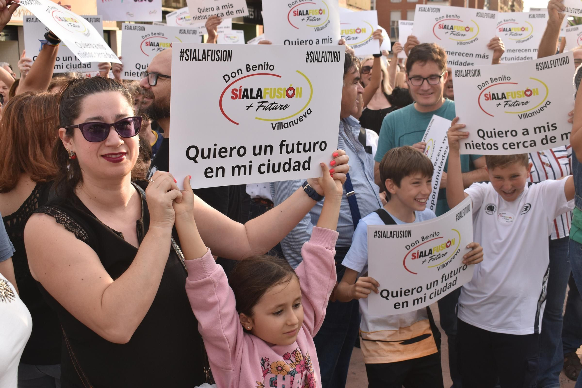 Manifestación en Don Benito por la fusión con Villanueva