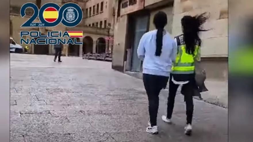 La Policía Nacional libera a cinco mujeres en Oviedo al desarticular la banda que las prostituía