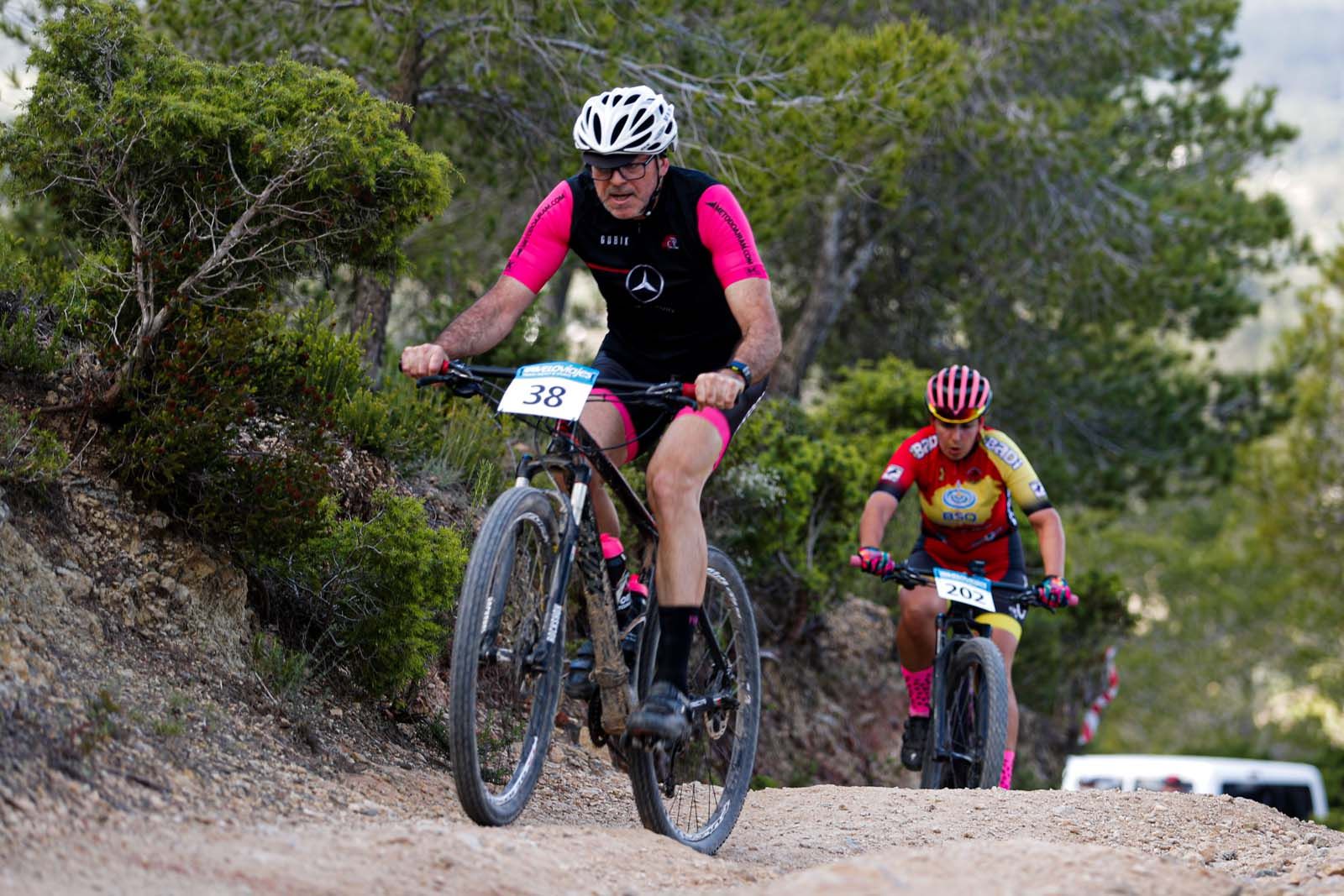 Victorias para Francisco José Medina y Laura Ríos en el Trofeo BTT Portinatx