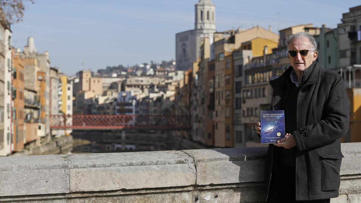 Francesc Garcia Rafanell, al Pont de Pedra de Girona