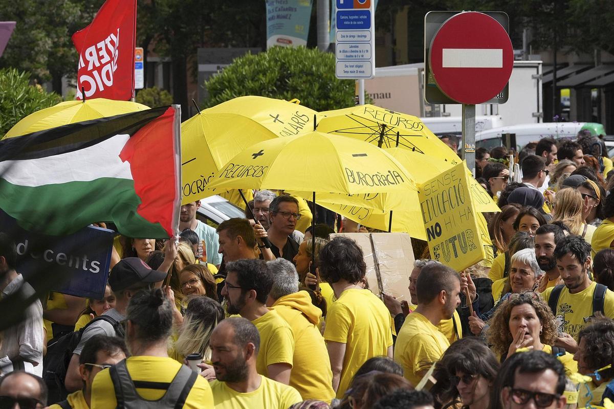 Les imatges de la protesta dels docents a la ciutat de Girona Les imatges de la protesta dels docents a la ciutat de Girona
