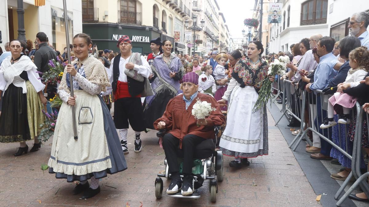 En imágenes | La Ofrenda de Flores a la Virgen del Pilar 2023 (I)