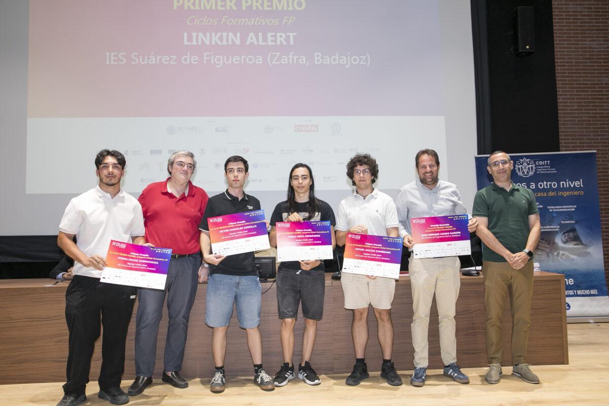 Cuatro alumnos de FP en Zafra idean una alerta contra incendios e inundaciones sin cobertura móvil