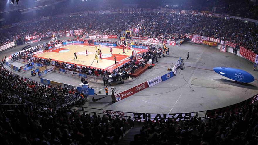 Imagen del pabellón de la Paz y la Amistad del barrio portuario de El Pireo, cancha habitual de juego del Olympiacos.