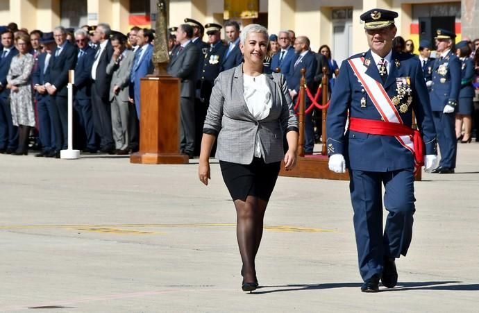 10/12/2019 TELDE.  El Mando Aéreo de Canarias celebra la festividad de Nuestra Señoara del Loreto, Patrona del Ejército del Aire, con imposición de condecoraciones, homenaje alos Caídos y Desfile.  Fotógrafa: YAIZA SOCORRO.  | 10/12/2019 | Fotógrafo: Yaiza Socorro