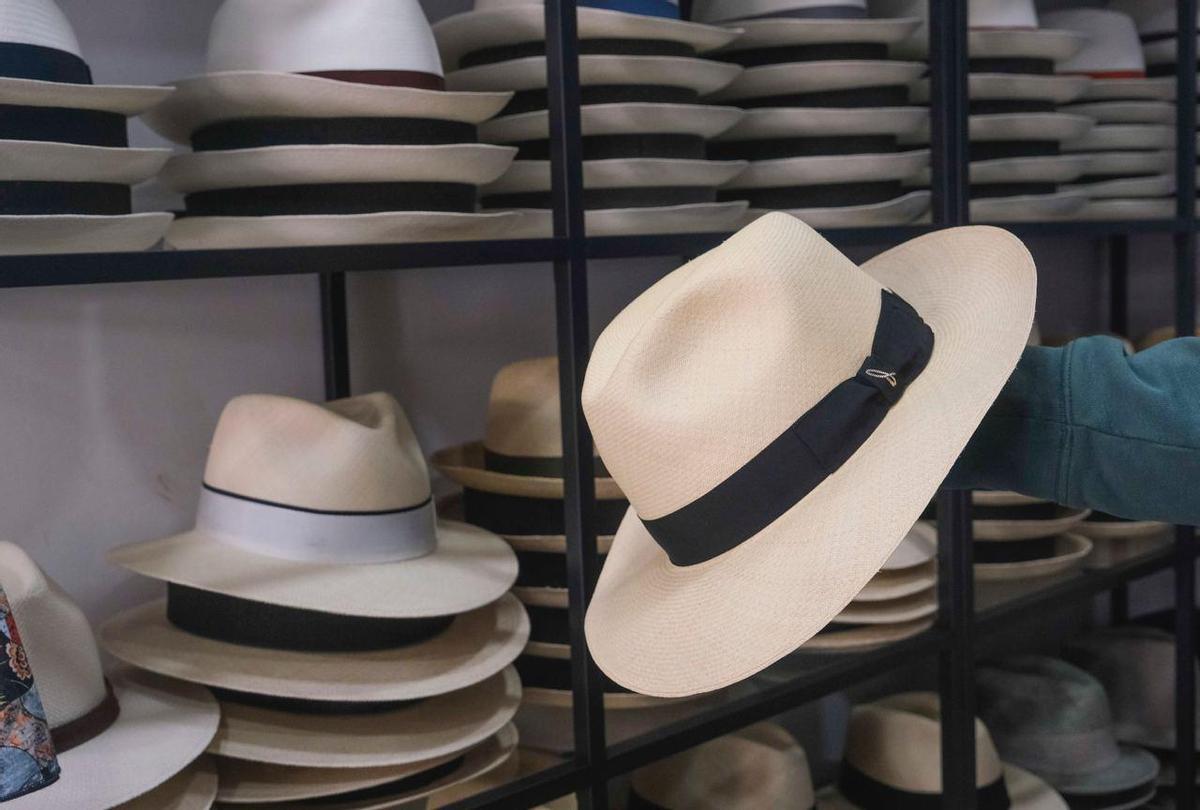 Bella Hats también abre los fines de semana