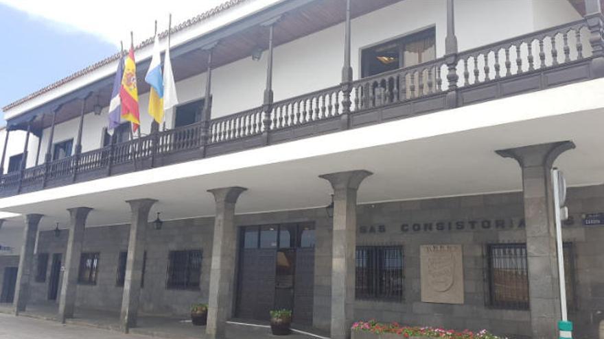 Fachada del Ayuntamiento de Puerto de la Cruz.