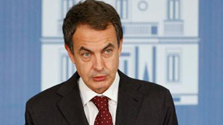 Zapatero afirma que la economía volverá a crecer de forma &quot;inminente&quot;