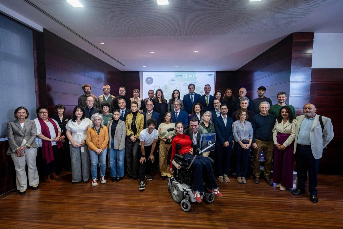 Acto de anuncio de los proyectos sociales y medioambientales impulsados por Fundación Unicaja en el Centro Cultural Fundación Unicaja de Cádiz.