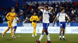 Azón no entrena y está casi descartado para el domingo