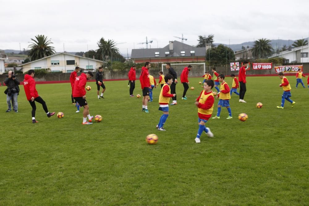 Entrenamiento del Sporting en Navia